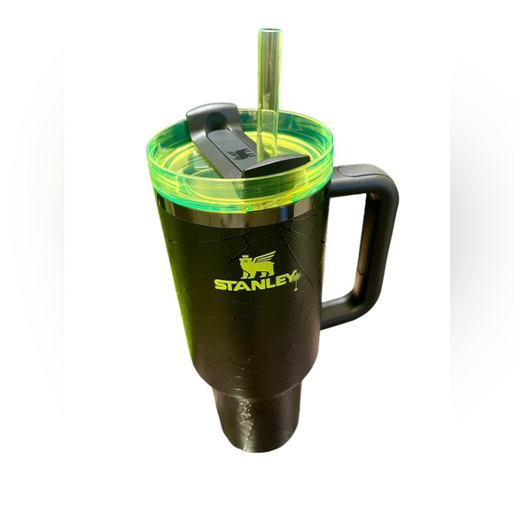 🕸️ STANLEY THE HALLOWEEN GLOW QUENCHER FLOWSTATE™ TUMBLER | 40 OZ 🕸️ - Picture 6 of 15